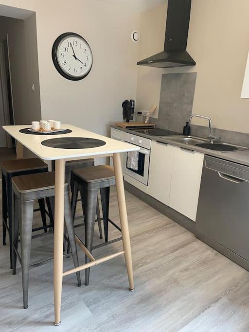 Maison Du Bourg Pasteur Le Moulinaud Extérieur photo